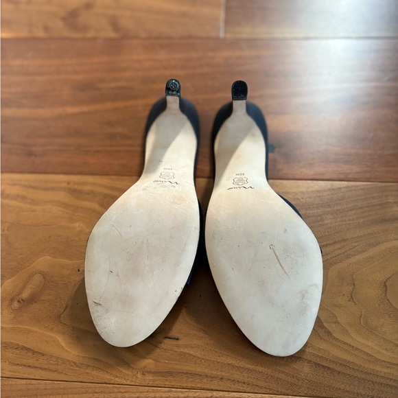 Nina Women's Elegant Black Heels - Picture 2 of 3